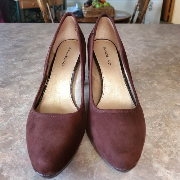 Chocolate Brown suede heels - Picture 6 of 8